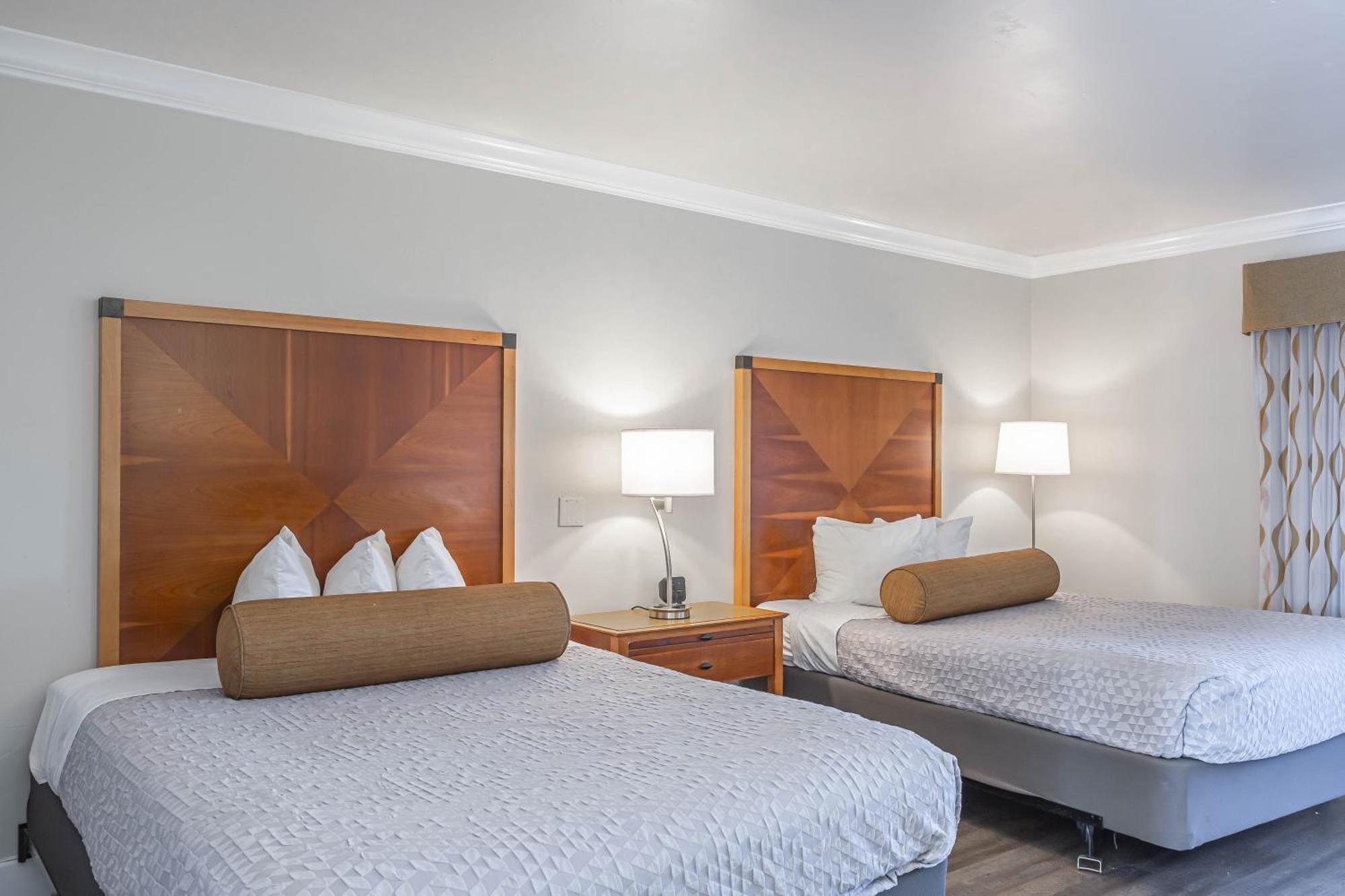 Hotel Aloha 2*